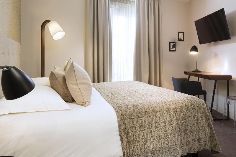 Le Nemours - Oda