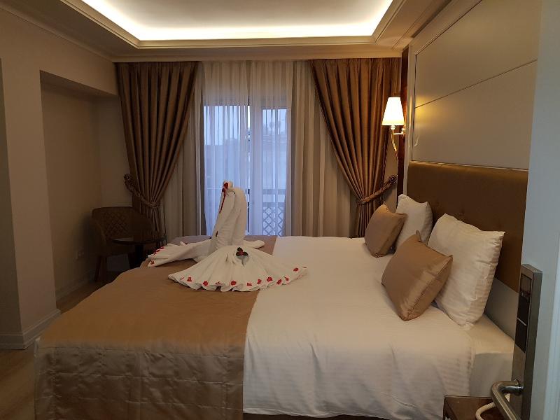Grand Marcello Hotel - Oda