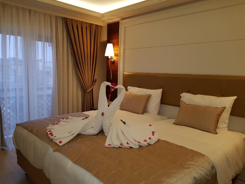 Grand Marcello Hotel - Oda