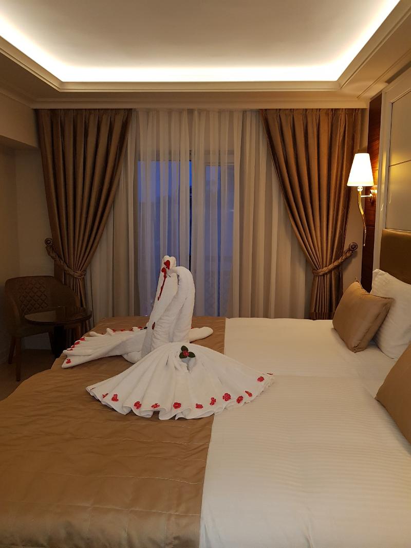 Grand Marcello Hotel - Oda