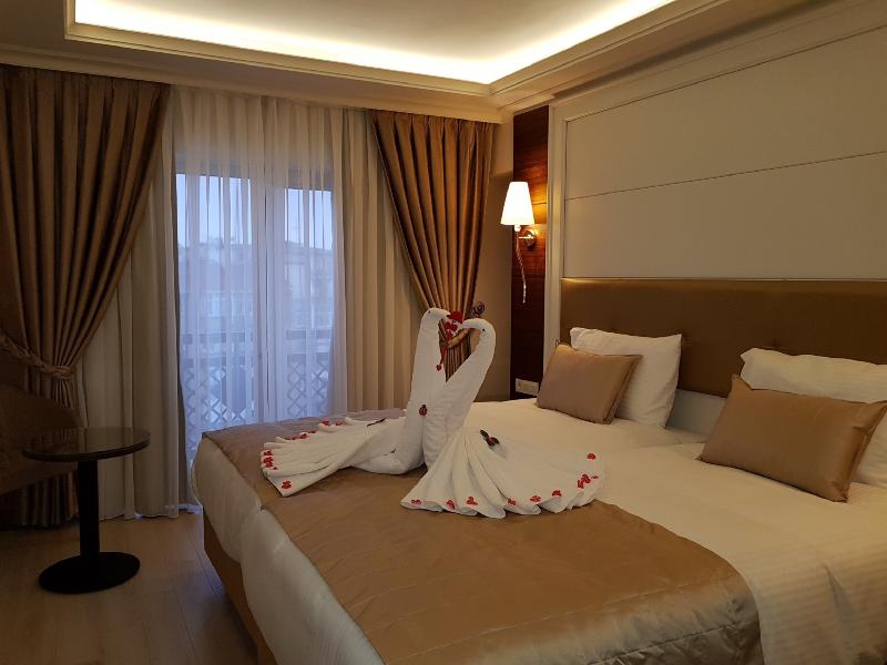 Grand Marcello Hotel - Oda