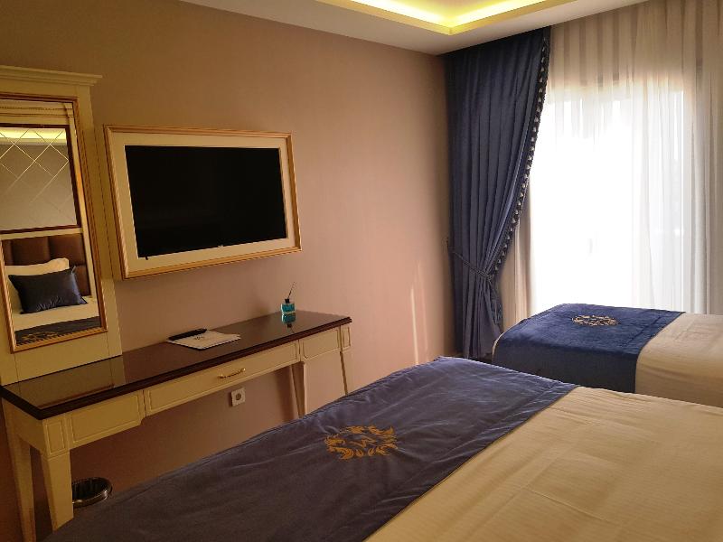 Grand Marcello Hotel - Oda