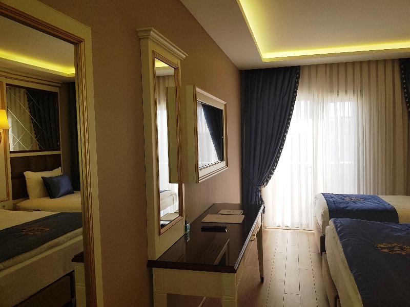 Grand Marcello Hotel - Oda