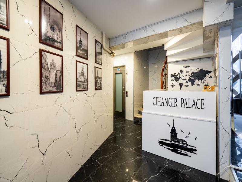Cihangir Palace - Lobi
