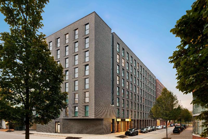 Super 8 by Wyndham Hamburg Mitte - Genel