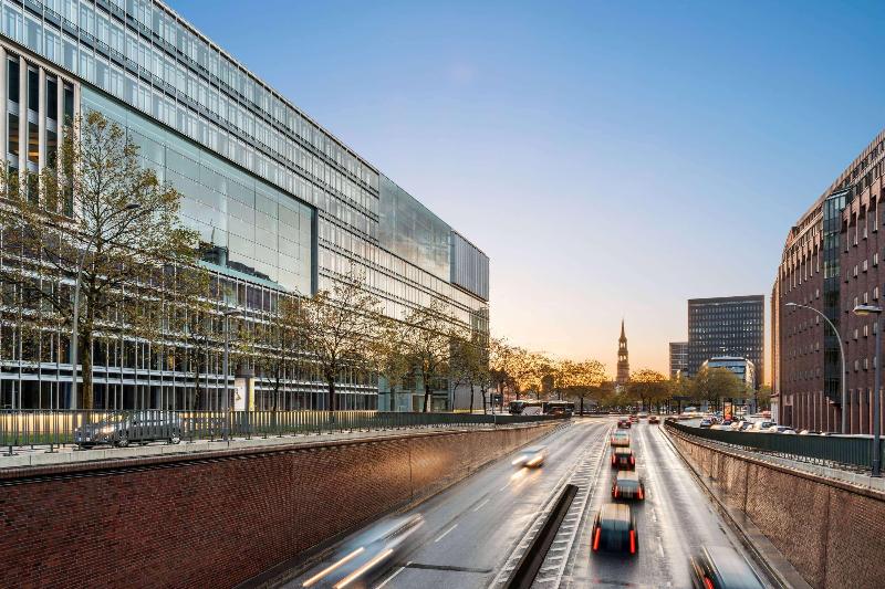 Super 8 by Wyndham Hamburg Mitte - Genel