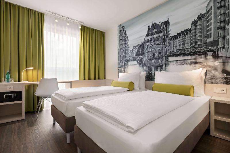 Super 8 by Wyndham Hamburg Mitte - Oda
