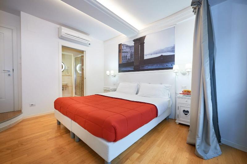 B&B Le Stanze Del Duomo - Oda