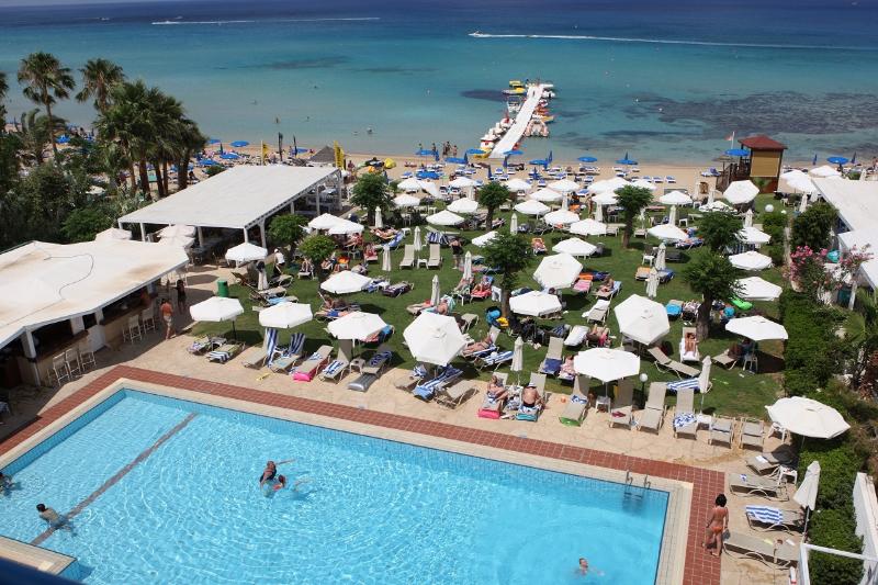 Iliada Beach - Havuz