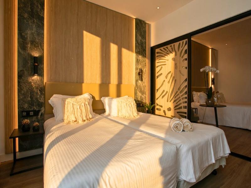 Cavo Maris Beach Hotel - Oda