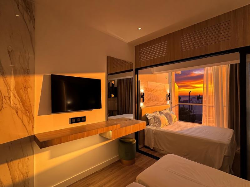 Cavo Maris Beach Hotel - Oda