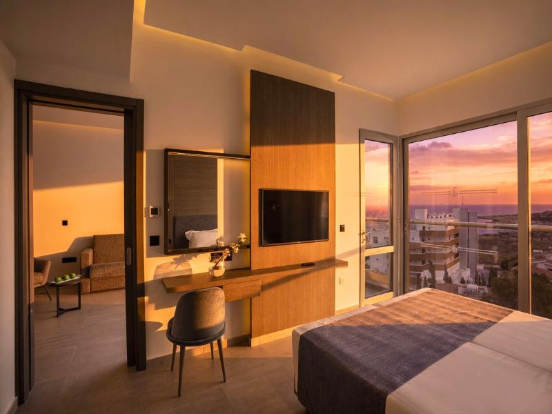 Cavo Maris Beach Hotel - Oda