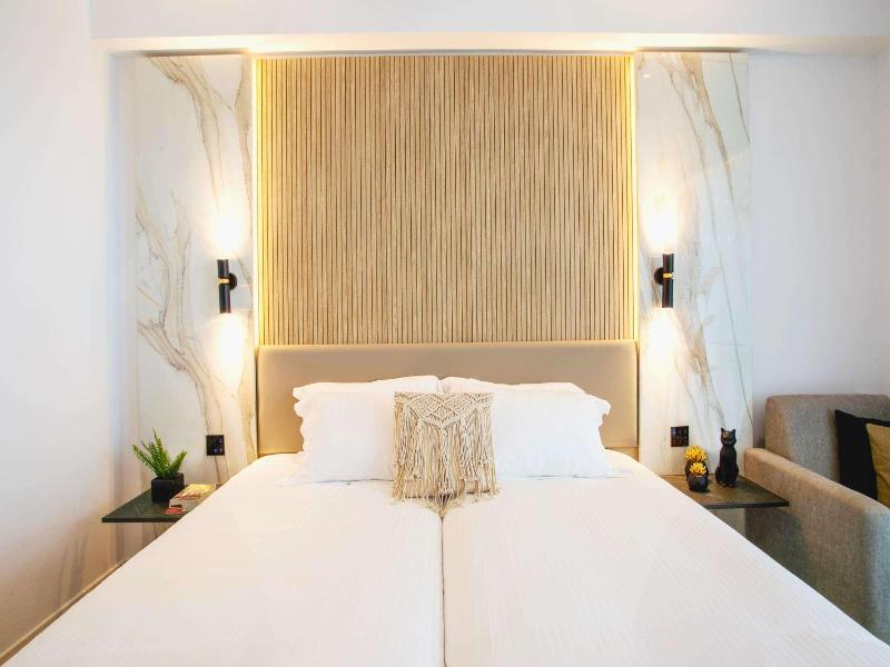 Cavo Maris Beach Hotel - Oda