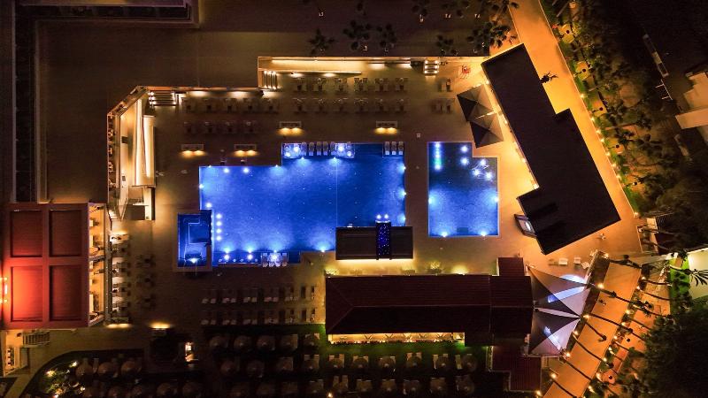 Cavo Maris Beach Hotel - Havuz