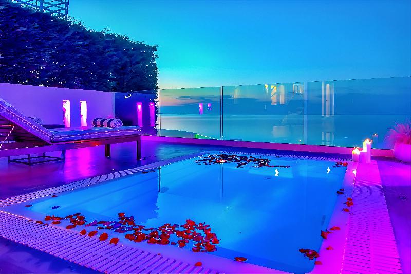 Panorama Suites & Spa - Oda