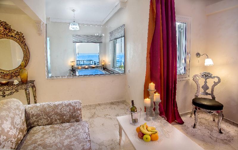 Panorama Suites & Spa - Oda