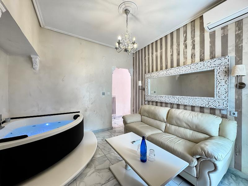 Panorama Suites & Spa - Oda