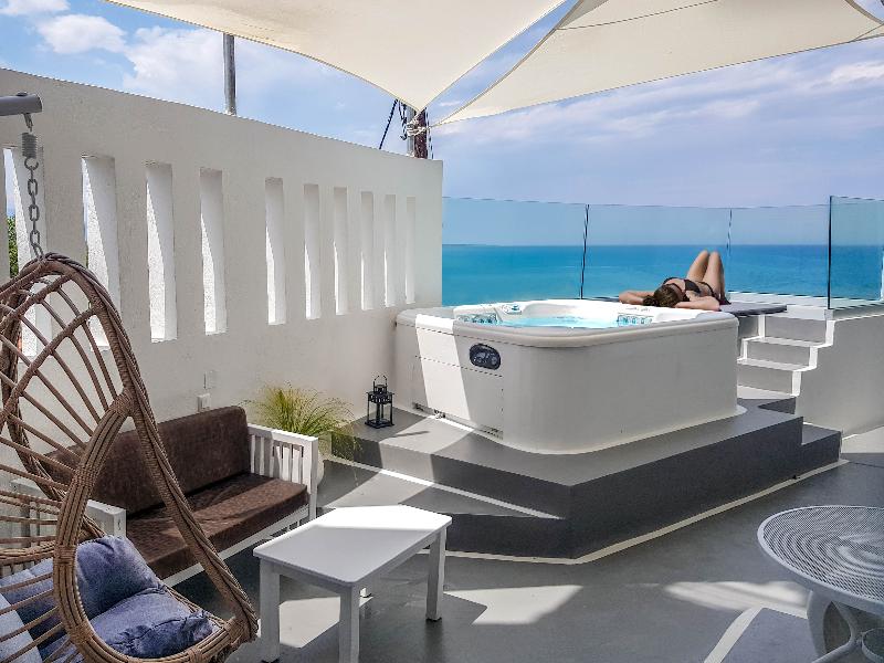Panorama Suites & Spa - Oda
