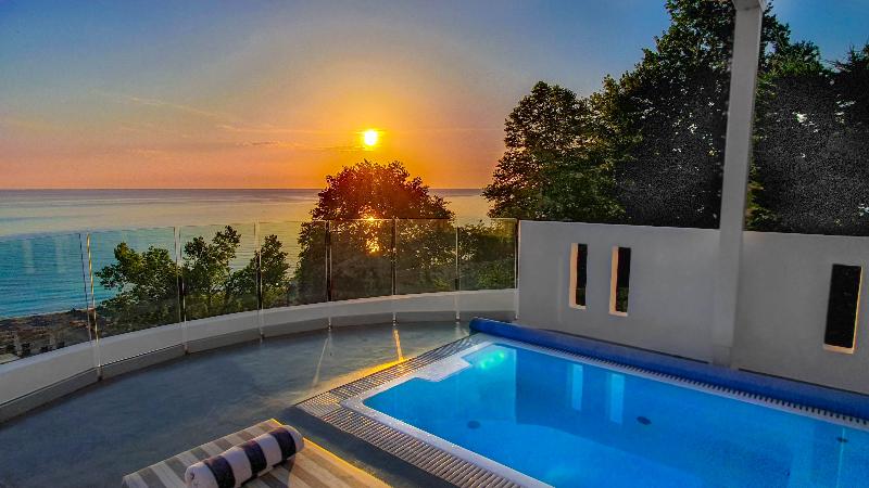 Panorama Suites & Spa - Oda