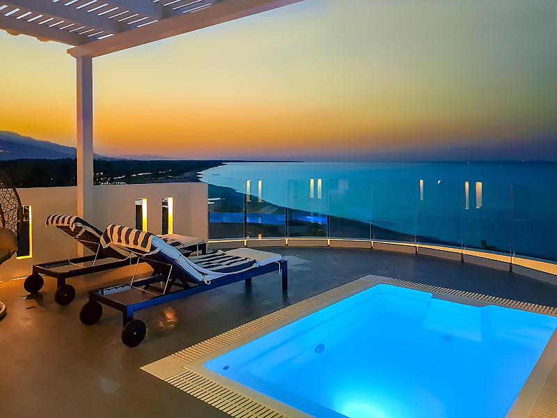 Panorama Suites & Spa - Oda