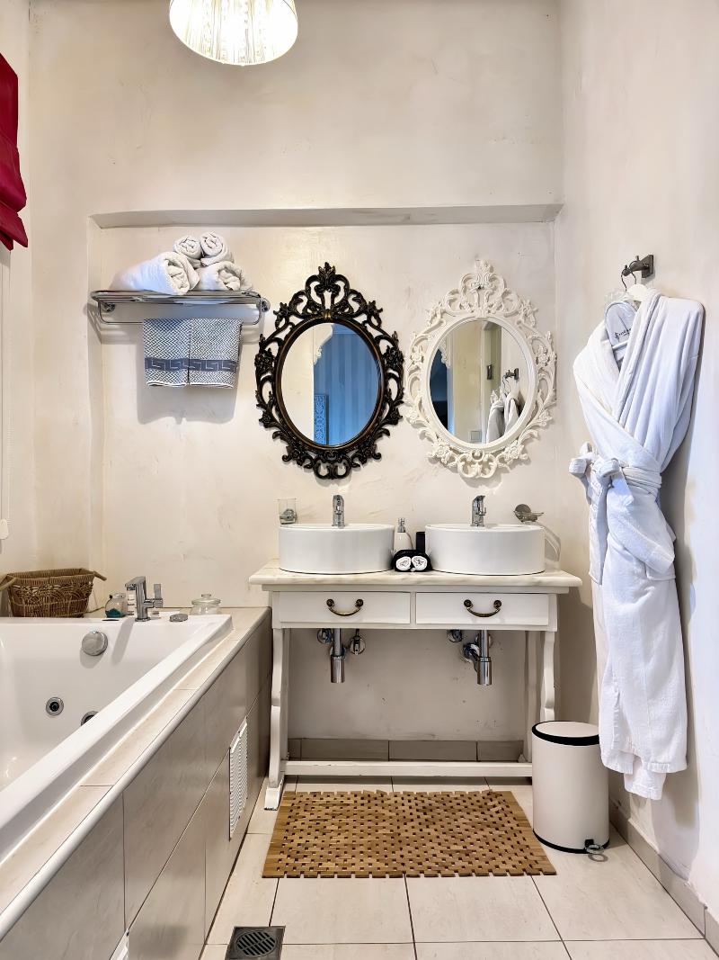 Panorama Suites & Spa - Oda