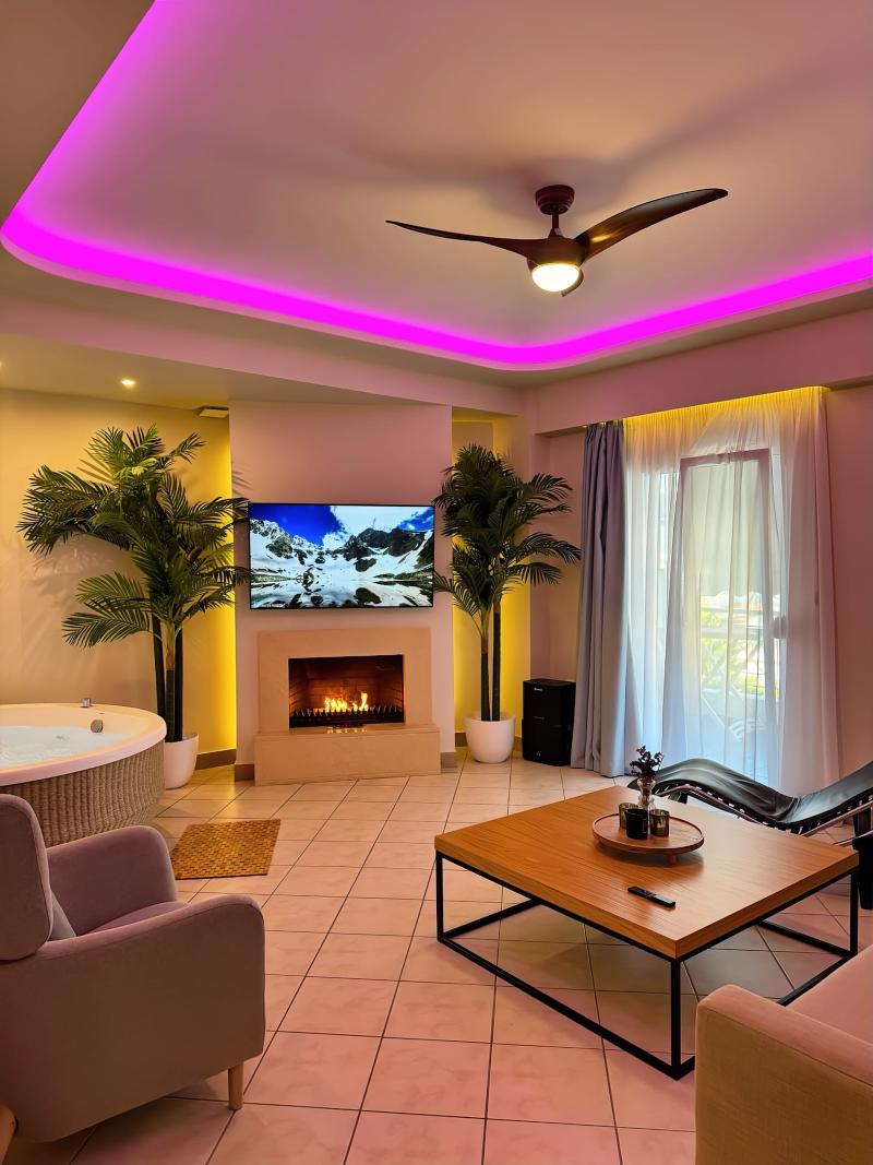 Panorama Suites & Spa - Oda