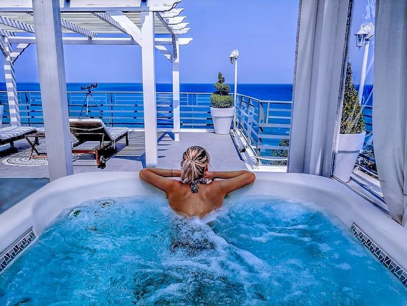 Panorama Suites & Spa - Oda