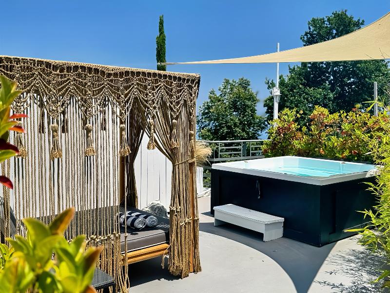 Panorama Suites & Spa - Oda