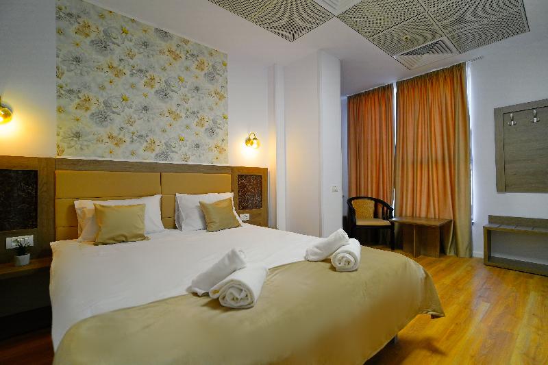 Sir Fundeni Hotel - Oda