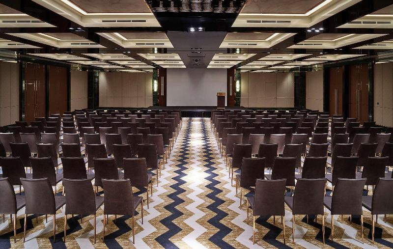 Waldorf Astoria DIFC - Toplantı