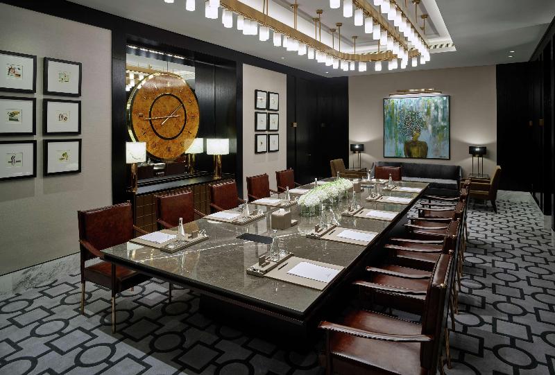 Waldorf Astoria DIFC - Toplantı