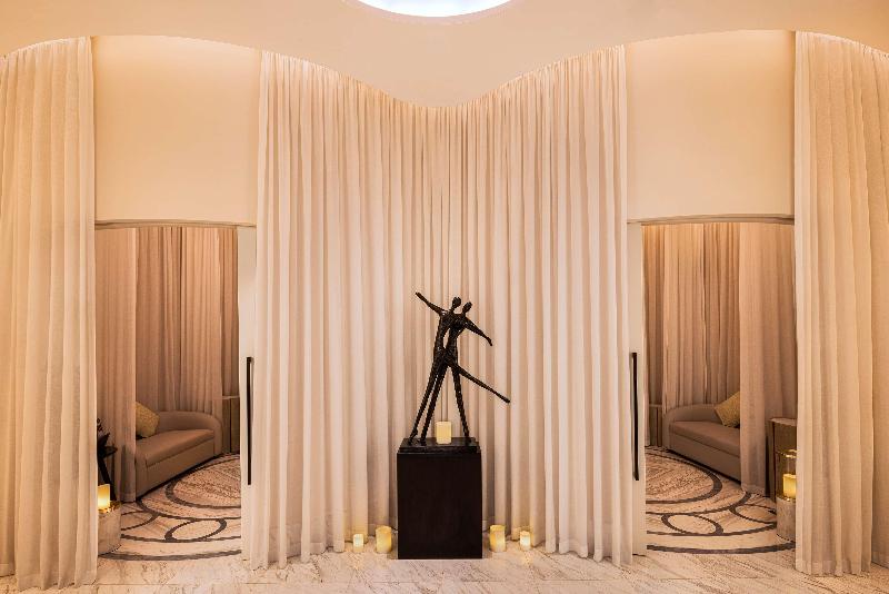 Waldorf Astoria DIFC - Aktivite