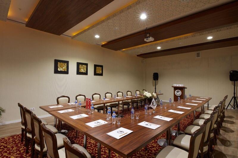 Madame Tadia Otel - Toplantı