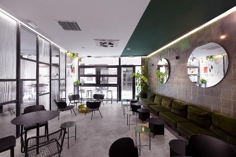 2060 The Newton Hostel - Lobi