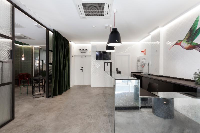 2060 The Newton Hostel - Genel