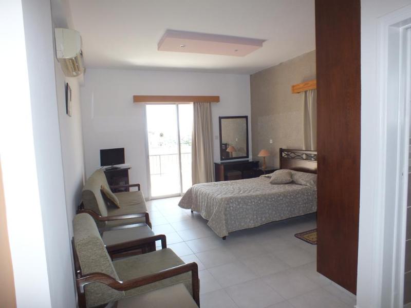 Petsas Apartments - Oda