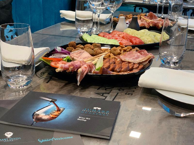 Smart Hotel Budapest - Restoran