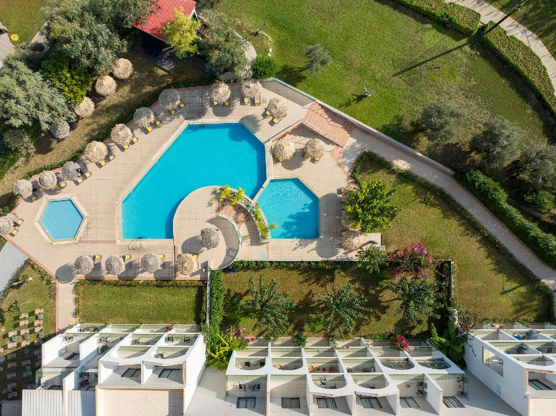 Lindos Breeze Beach Hotel - Havuz