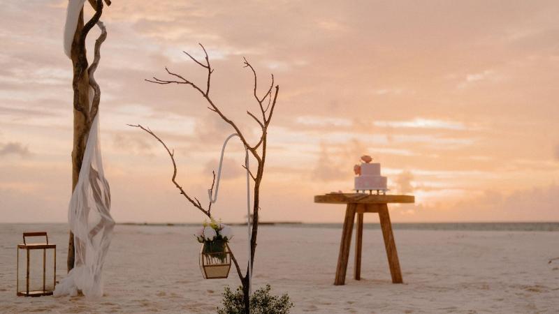 InterContinental Maldives Maamunagau Resort - Lobi