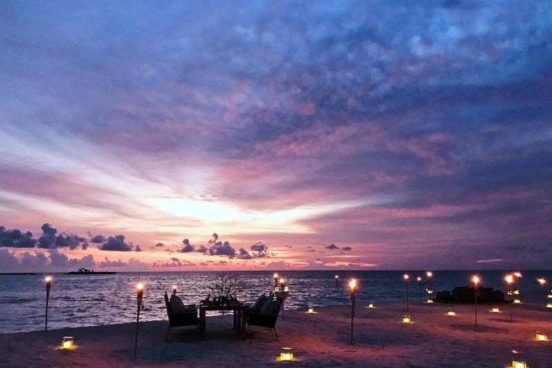 InterContinental Maldives Maamunagau Resort - Toplantı