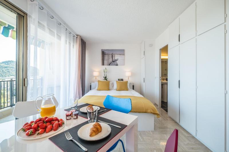 Cannes Marina Residence - Oda