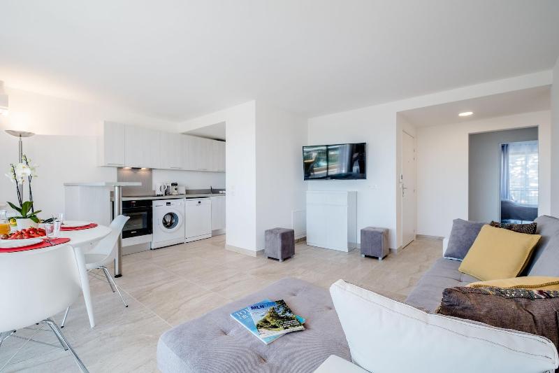 Cannes Marina Residence - Oda