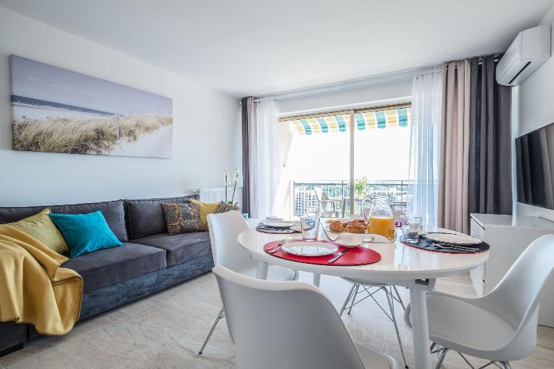 Cannes Marina Residence - Oda