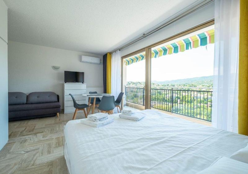 Cannes Marina Residence - Oda