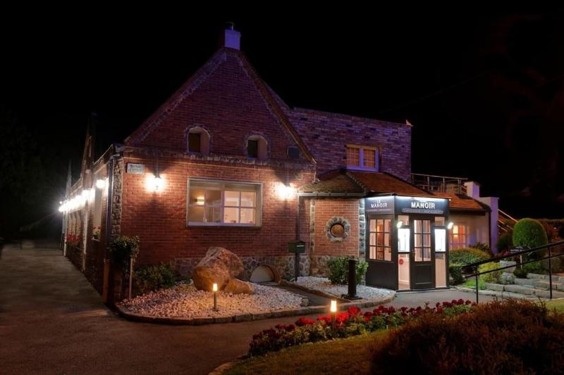 Le Manoir - Genel
