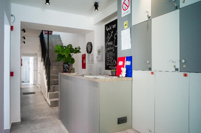 Good People Design Hostel - Lobi