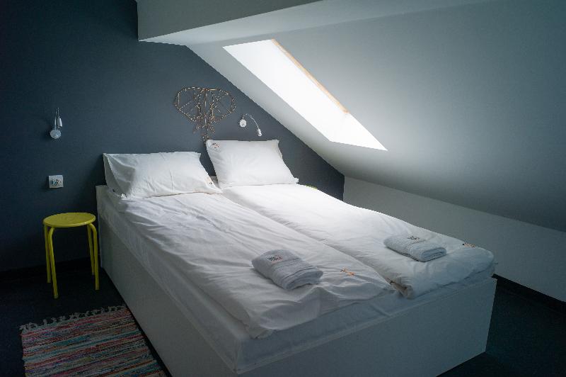 Good People Design Hostel - Oda