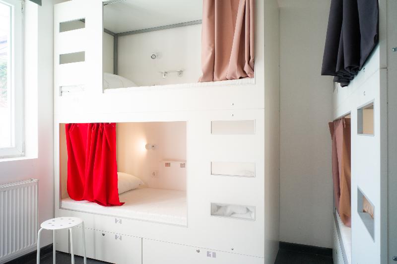 Good People Design Hostel - Oda
