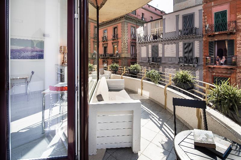 IstayinToledo Luxury Guest House - Teras