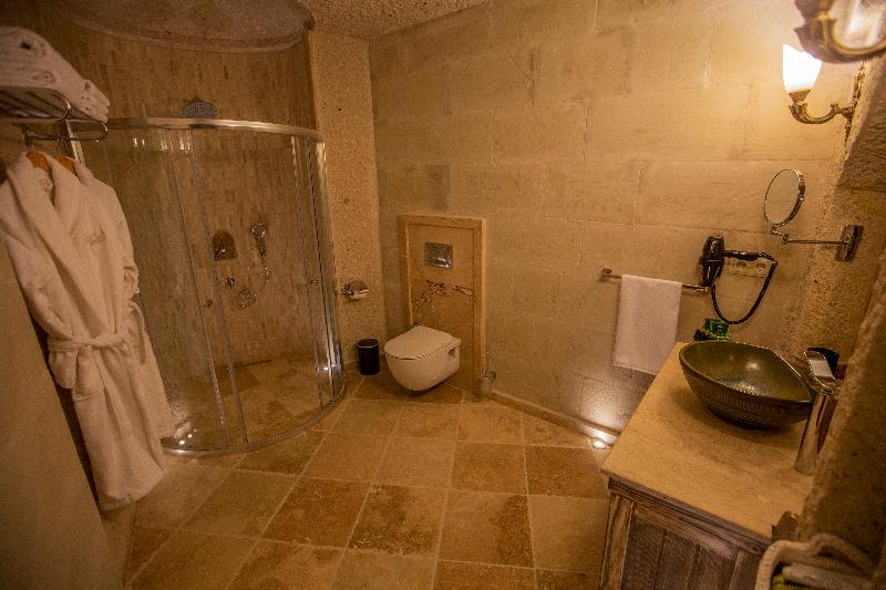 Nino Cave Suite - Oda